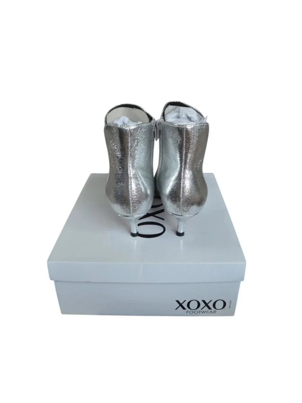 New XOXO Kyrie Ankle Booties Sparkly Silver Women's Size 7 Disco Party Low Heel